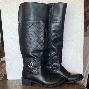 Black Quilted Heeled Boots